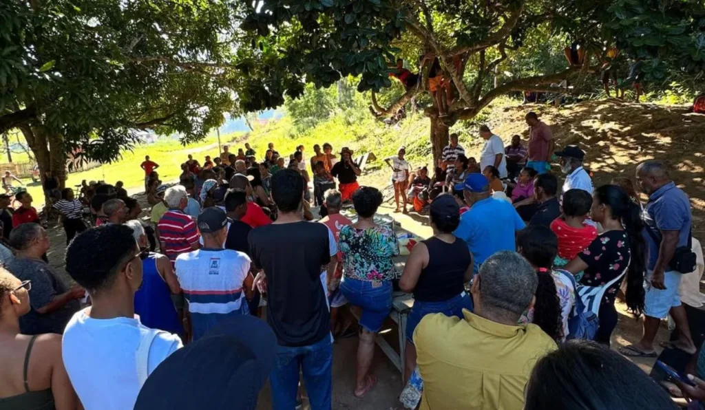Reunião dos moradores de Vila Esperança.
