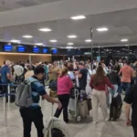 Passageiros aguardam embarque no Aeroporto de Vitória. Foto: Elisa Rangel/Folha Vitória