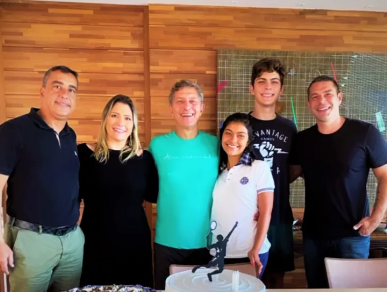 15 anos online
