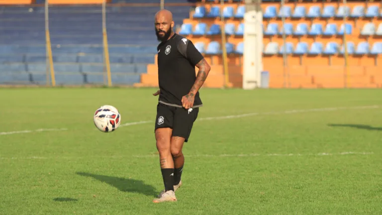Série D: treino do Rio Branco