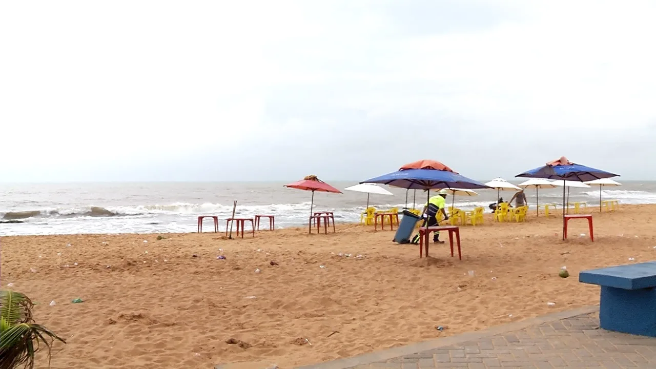 Pedreiro é baleado em Praia dos Recifes, Vila Velha