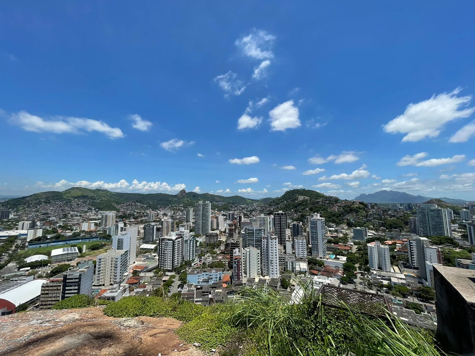 Vista de cima do morro de Jesus de Nazareth, em Vitória