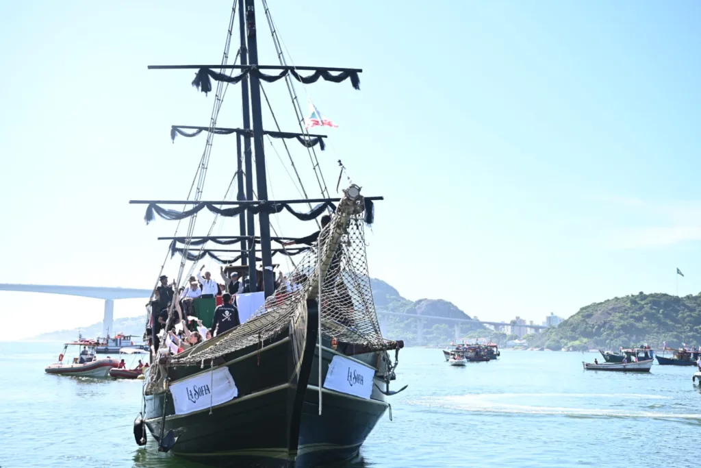 cortejo marítimo da programação dos 150 anos da imigração italian