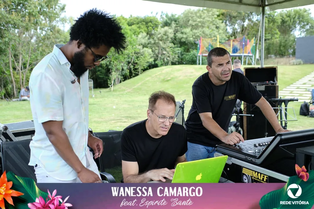 Wanessa Feat ES