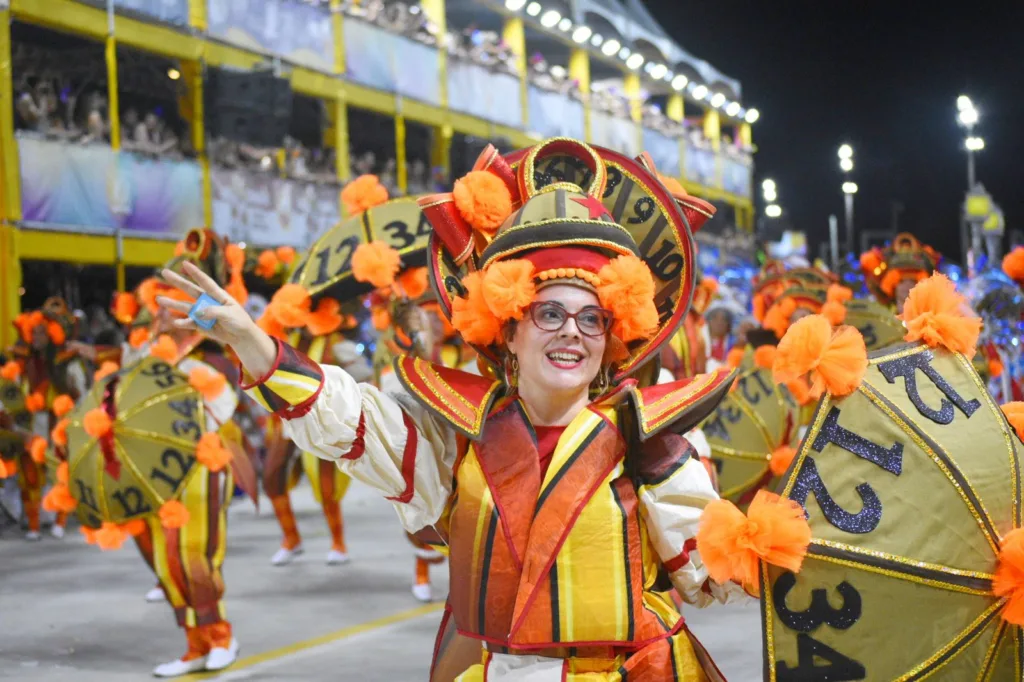 Carnaval 2024 - mug - desfile