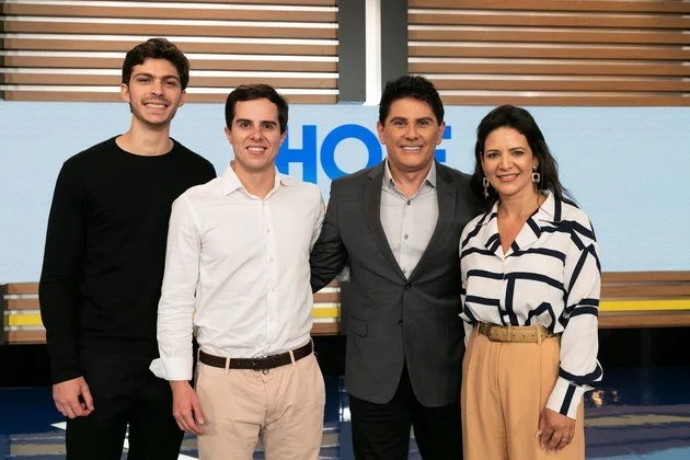 TV Vitória visita Record TV