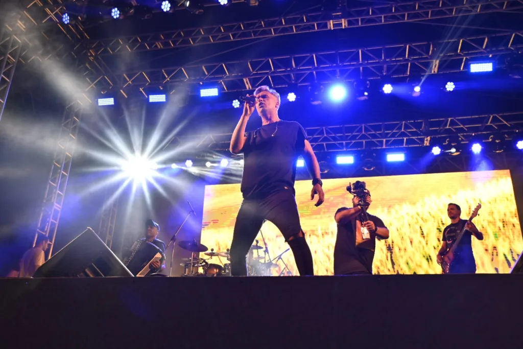 Carlinhos Rocha show Ano Novo Vitória Praia de Camburi