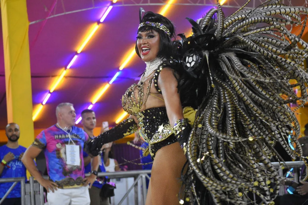 Carnaval de Vitória - Chegou o Que Faltava - desfile