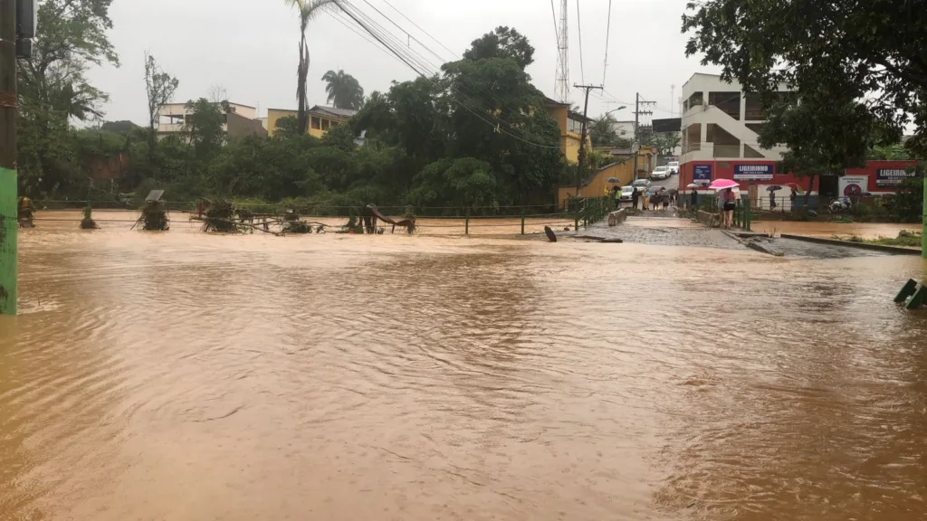 Chuva Fundão