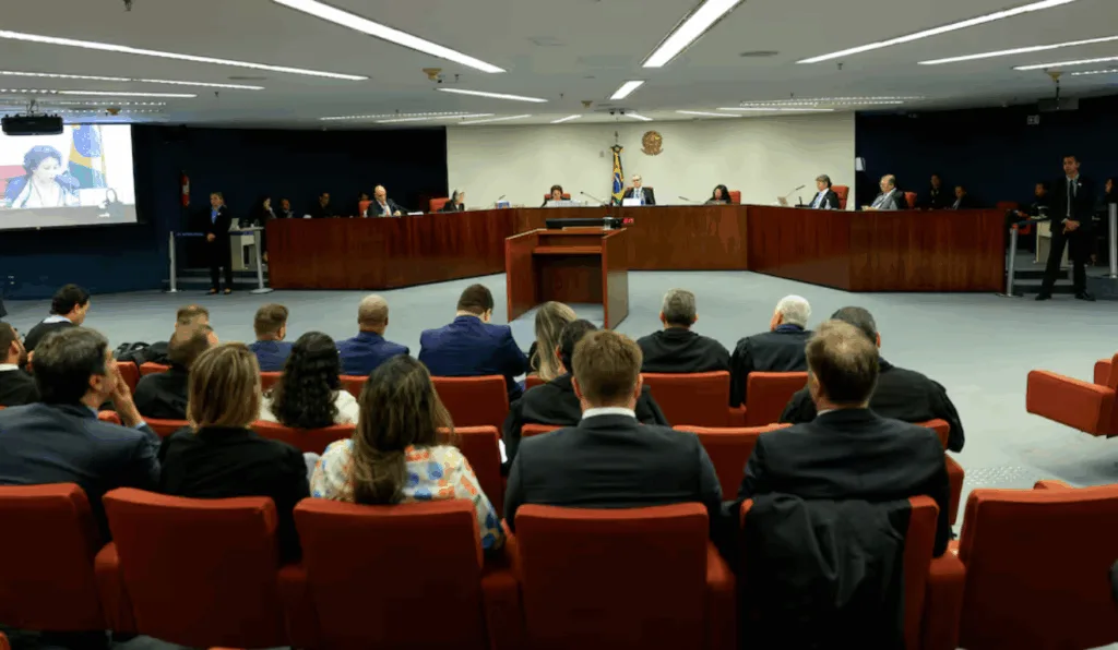 Primeira Turma do STF julga denúncia sobre o núcleo 3 da PET 12.100 Primeira Turma do STF julga denúncia sobre o núcleo 3 da PET 12.100