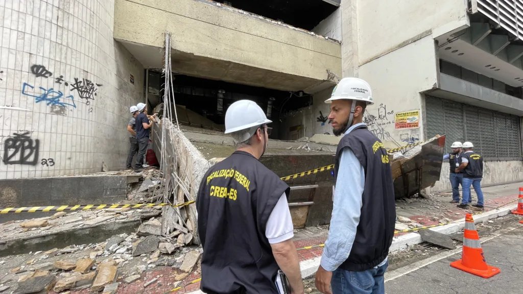 Vistoria do Crea em marquise