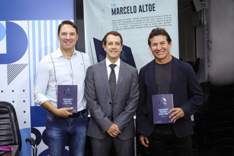 Doutorado em livro