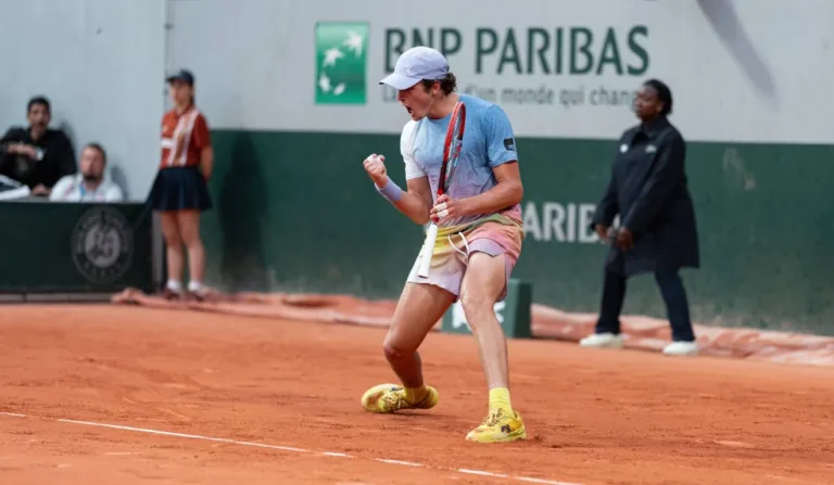 João Fonseca na primeira rodada de Roland Garros