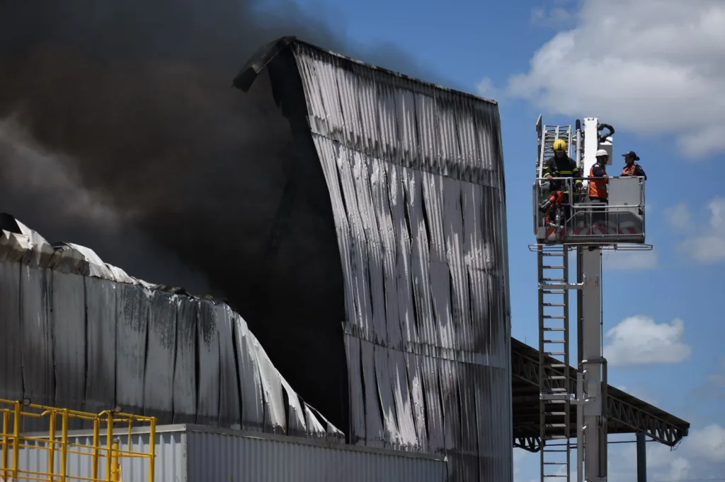 Incendio fábrica Cacau Show Linhares ES