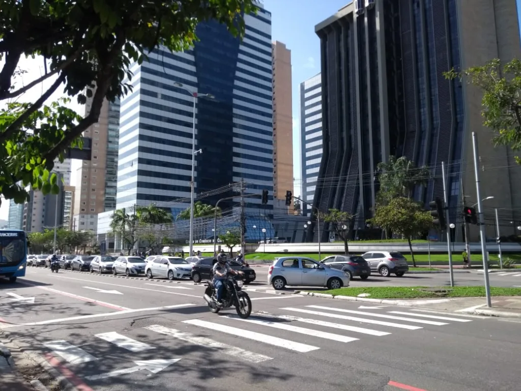 Trânsito intenso no Centro de Vitória