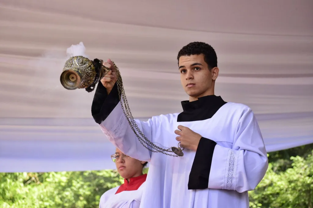 ROMARIA DOS ADOLESCENTES