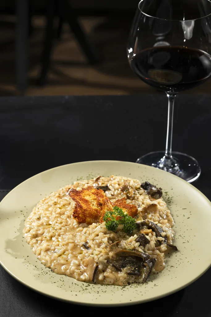 Manhattan Food & Drinks