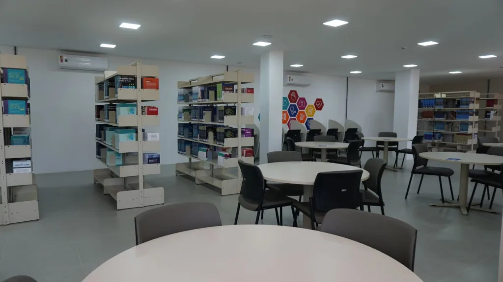 biblioteca 4.jpg