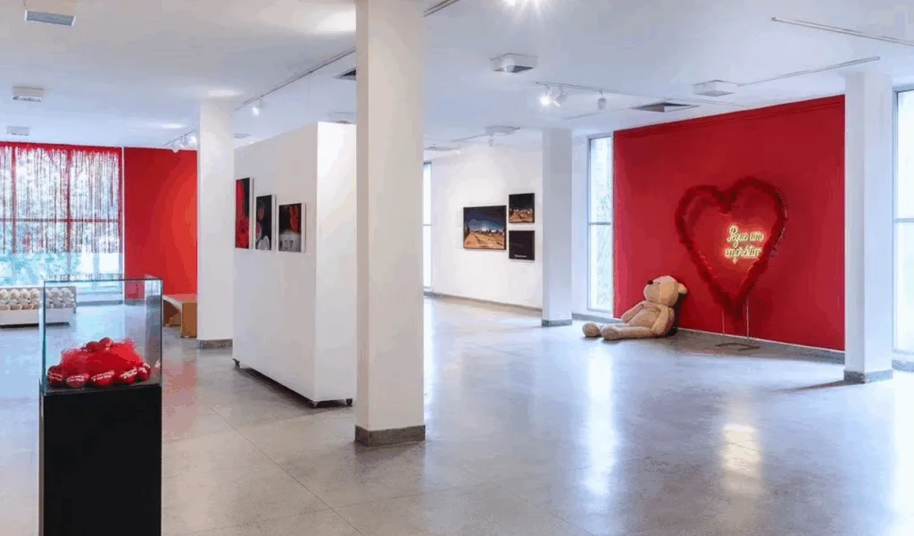Exposição golpista do amor