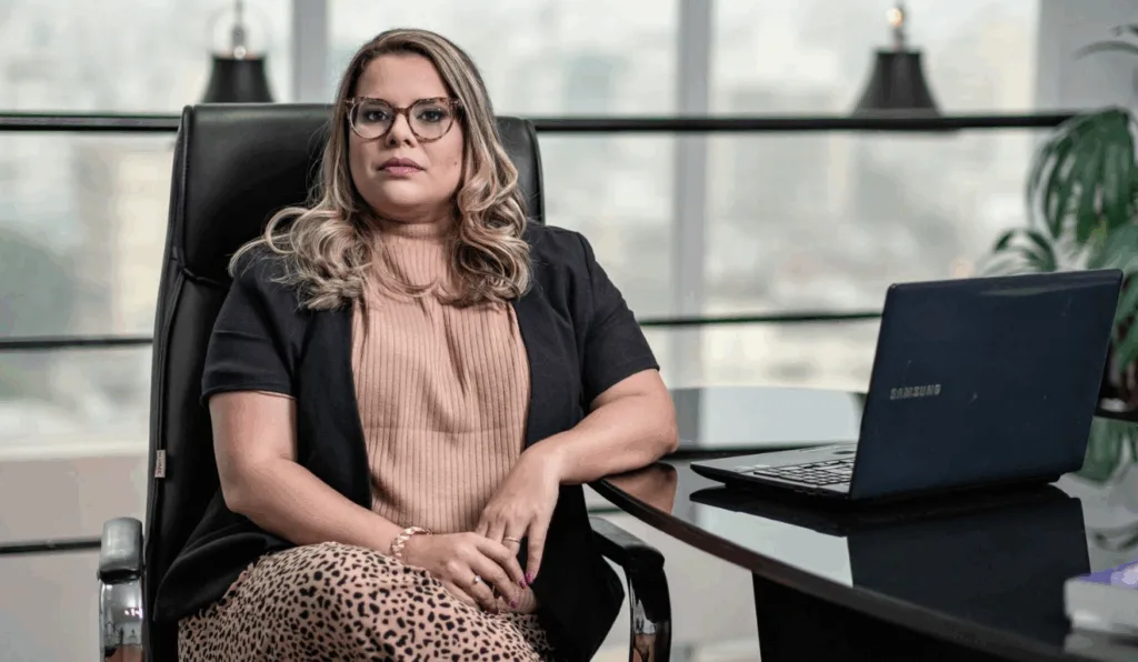 Layla Freitas, advogada especialista em crimes contra o gênero