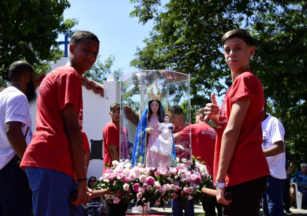 ROMARIA DOS ADOLESCENTES