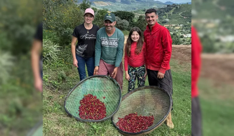 Família De Lacerda: tradição da cafeicultura vem sendo passada de pai para filho há várias gerações.