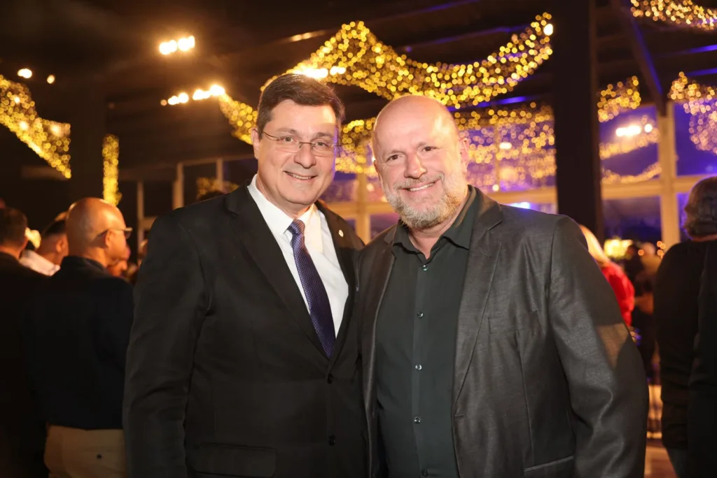62 anos do corretor de imóvel