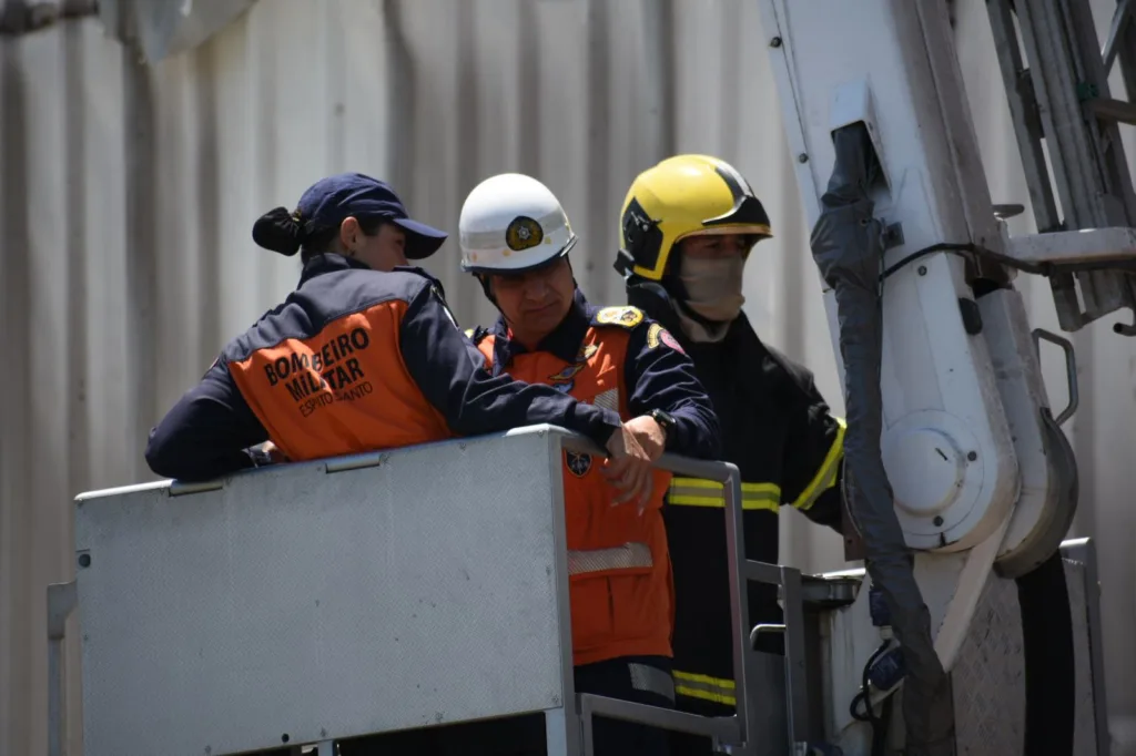 Incendio fábrica Cacau Show Linhares ES