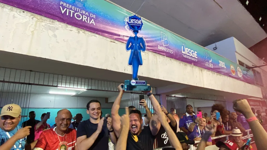 TROFÉU MUG CAMPEA
