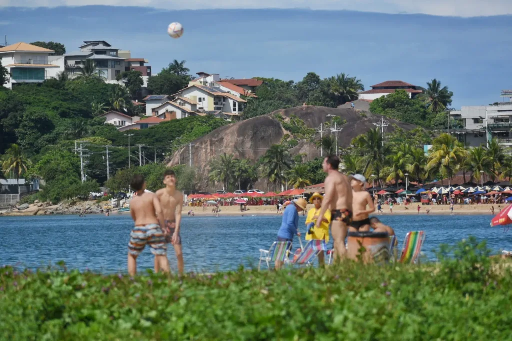 Altinha na Praia da Guarderia