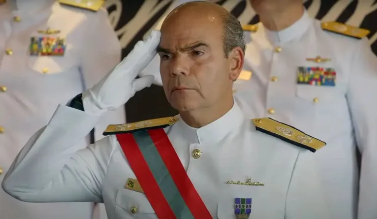 O comandante da Marinha do Brasil, Marcos Sampaio Olsen