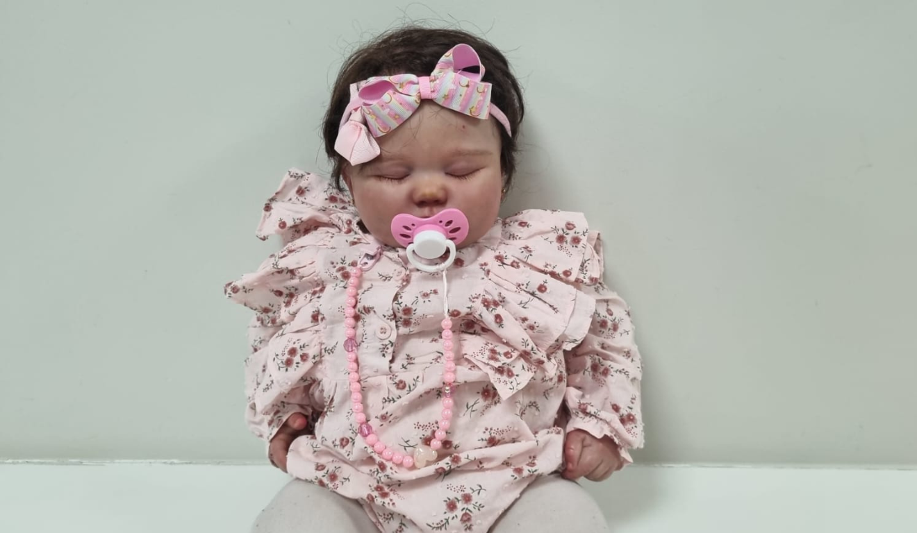 Bebê reborn Folha