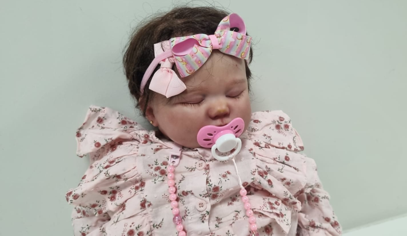 Bebê reborn Folha