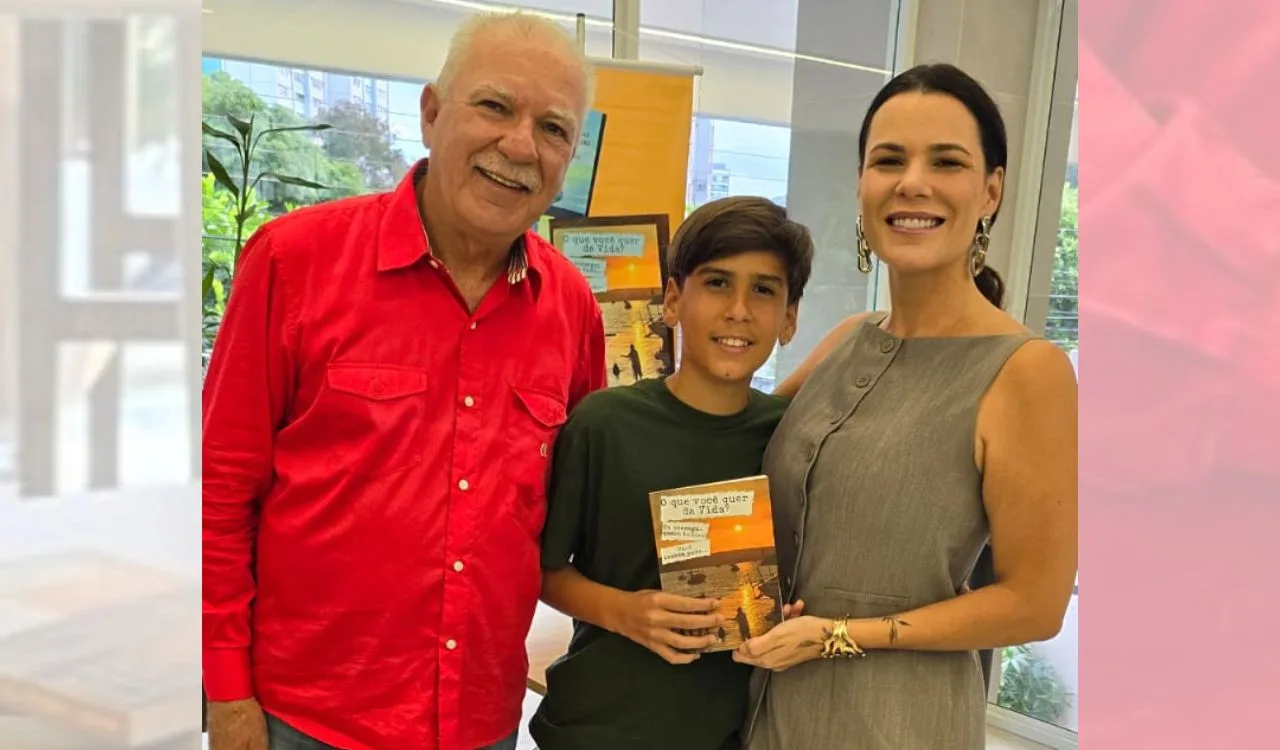 Lançamento do livro de Elcio Alves