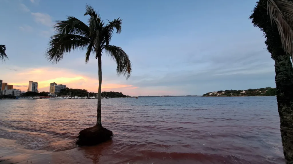 Erosão na Praia do Iate