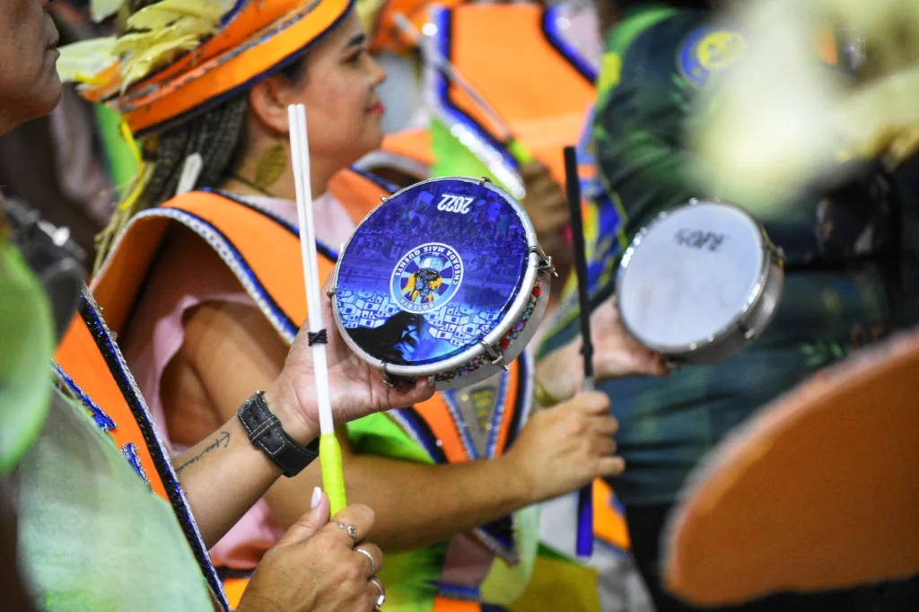 ROSAS DE OURO - CARNAVAL 2024