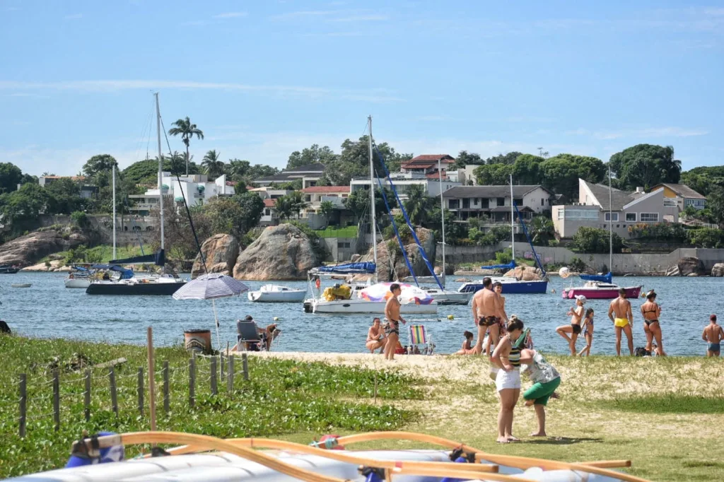 Altinha na Praia da Guarderia