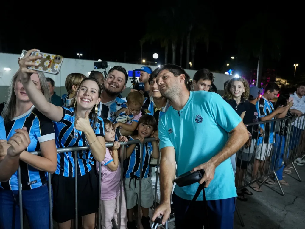 Chegada do Grêmio ao ES para jogo no Kleber Andrade