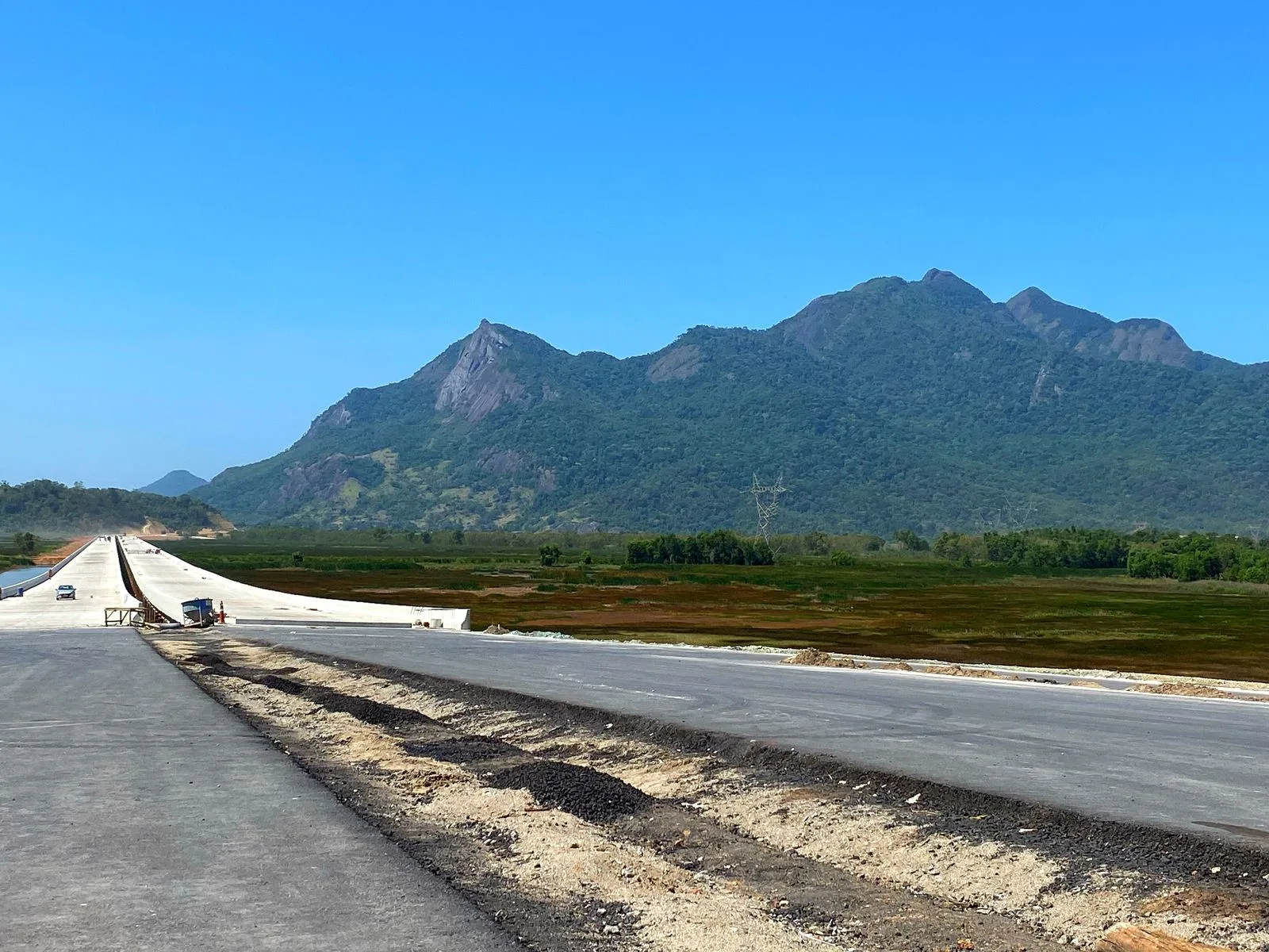 Obras no contorno do Mestre Álvaro
