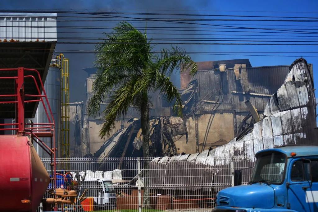 Incendio fábrica Cacau Show Linhares ES