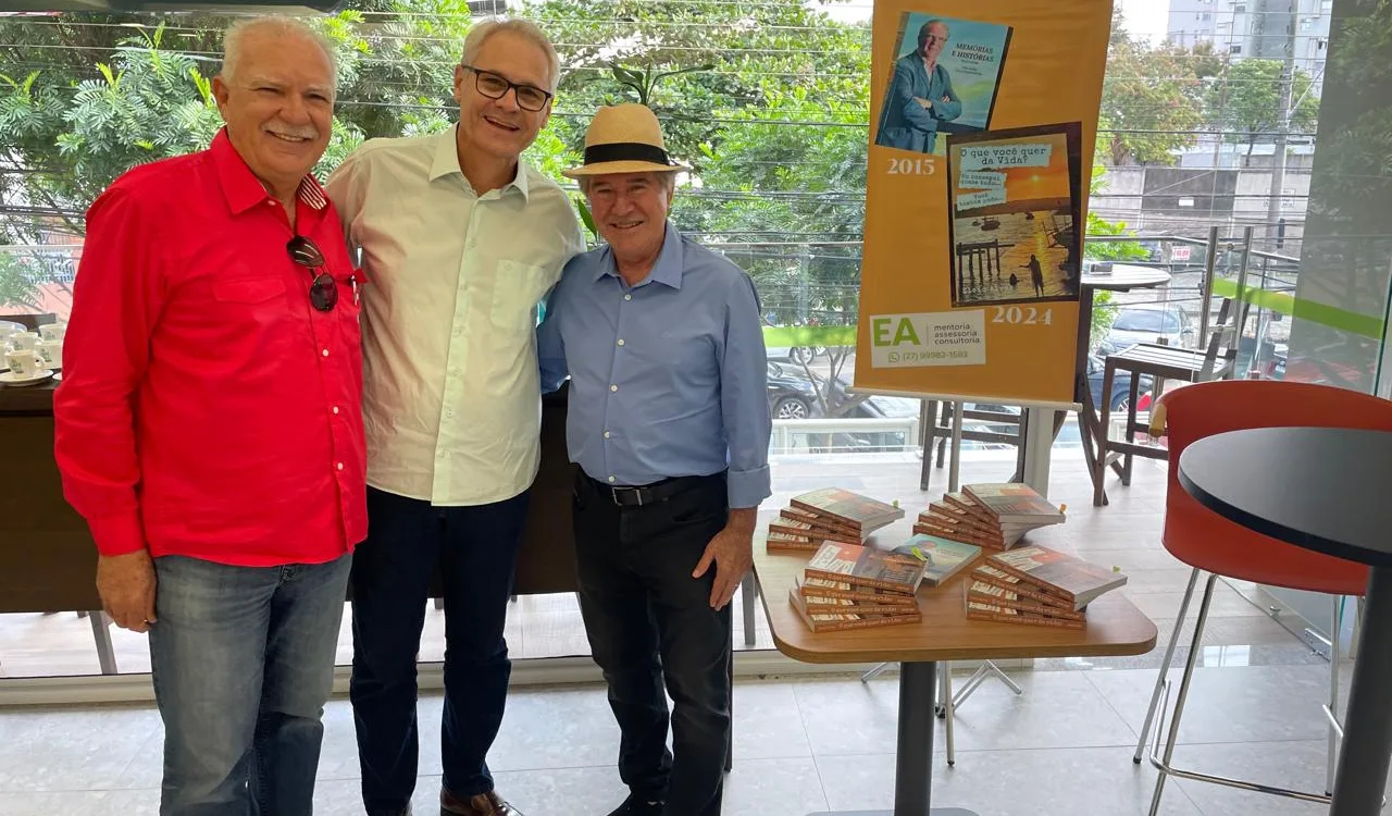 Lançamento do livro de Elcio Alves