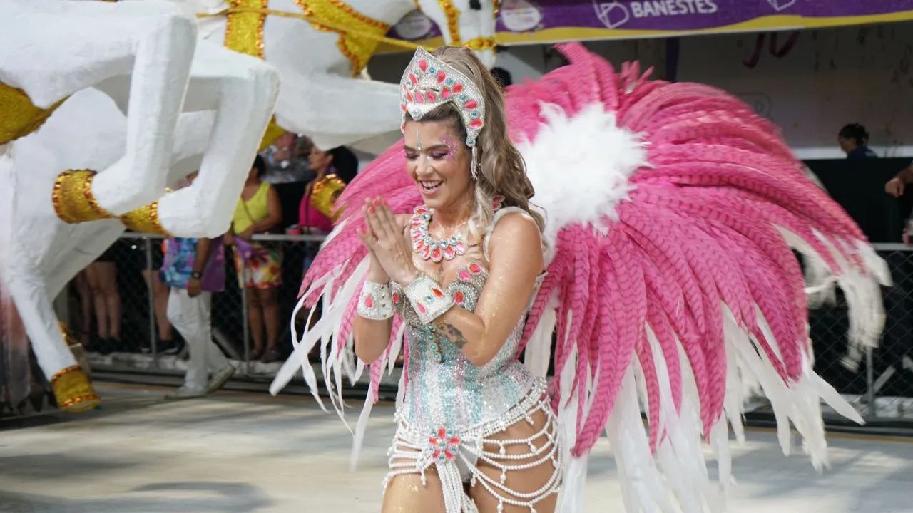 Carnaval de Vitória 2024 - Novo Império Desfile