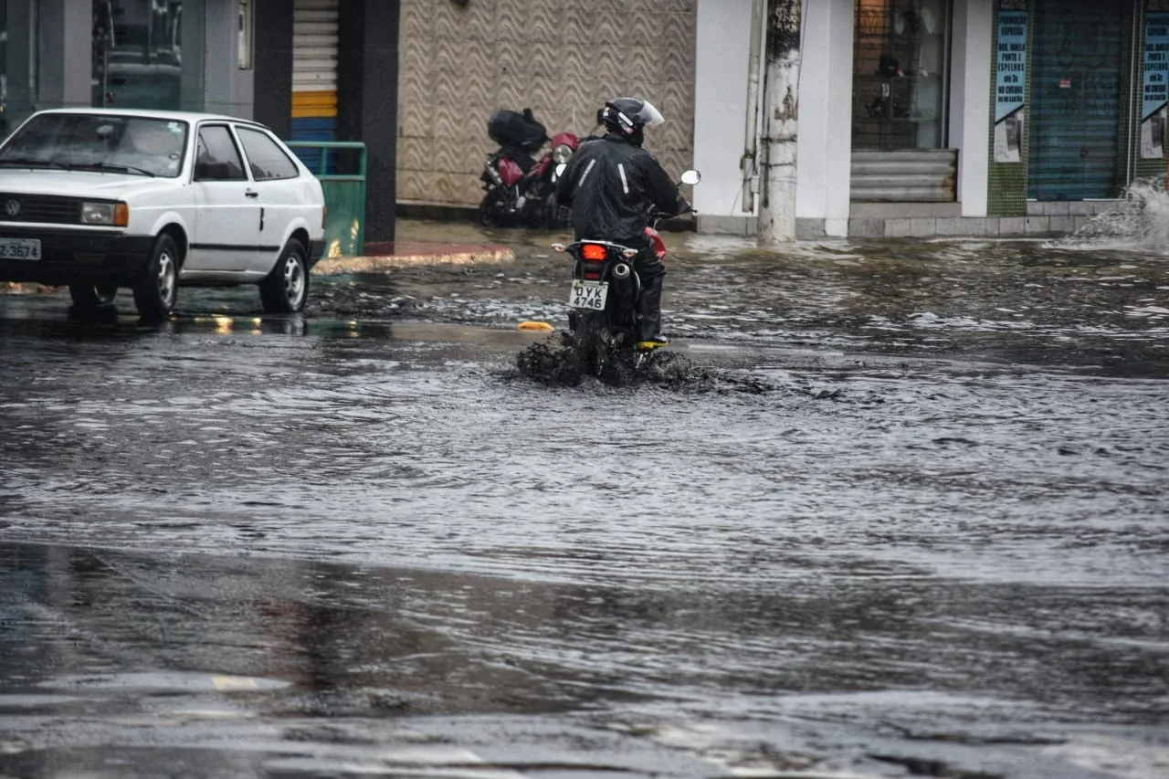 CHUVA PORTO DE SANTANA