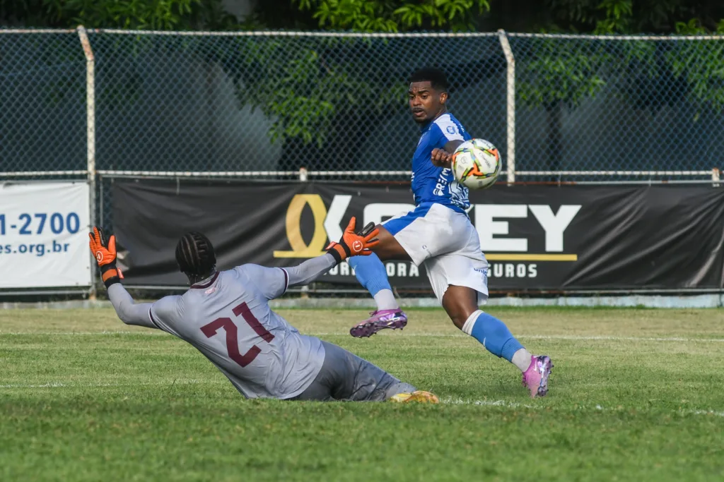 Copa Espírito Santo: Vitória x Desportiva, Salvador Costa
