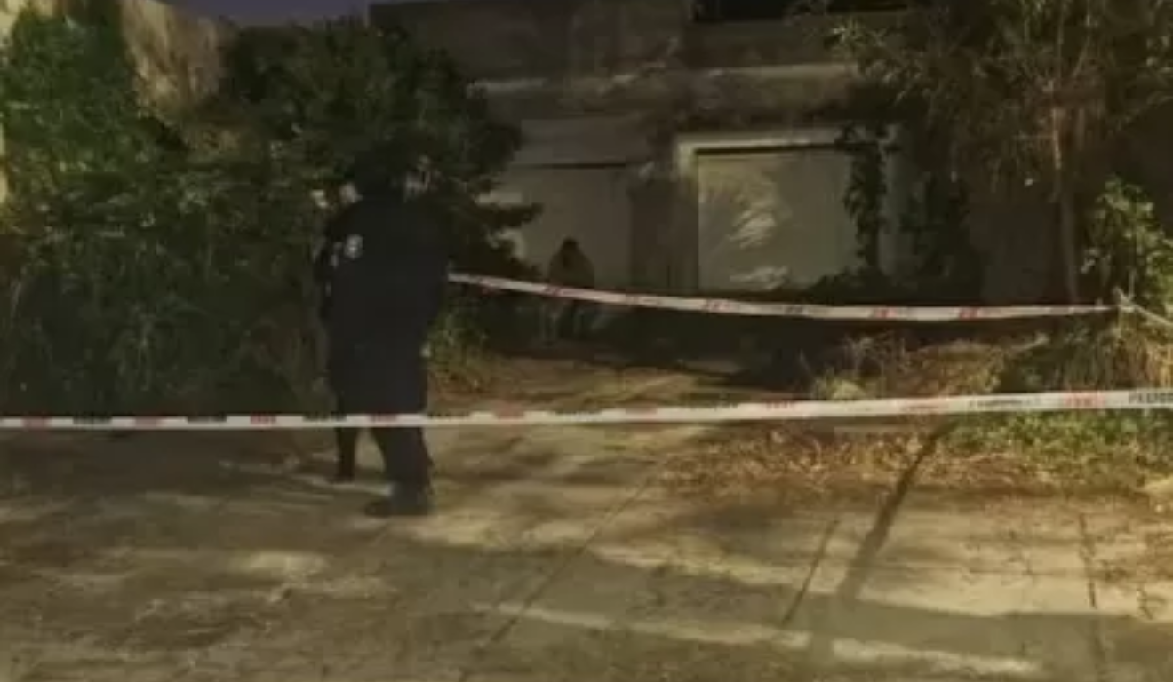 Homem é descoberto morando com mãe morta há 4 anos