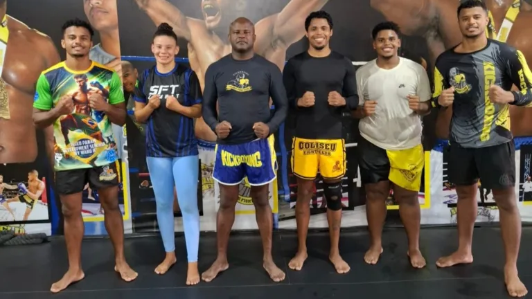 Lutadores de kickboxing da Coliseu Fight Club