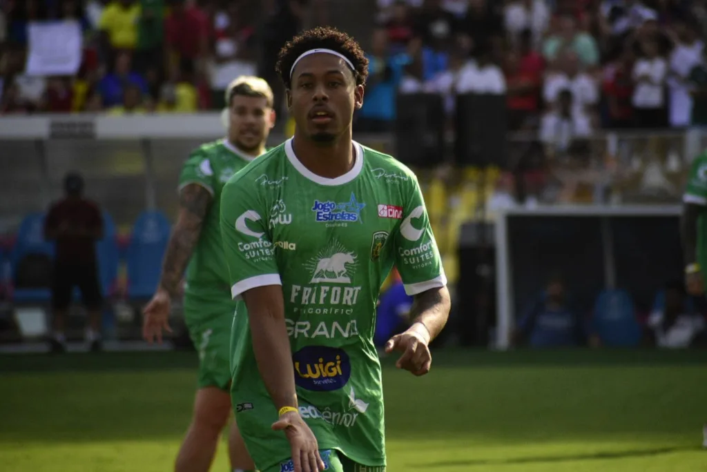 Jogo do Ronaldinho no Kleber Andrade, em Cariacica