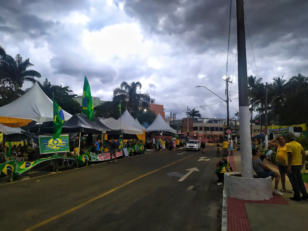 Manifestantes em Vila Velha