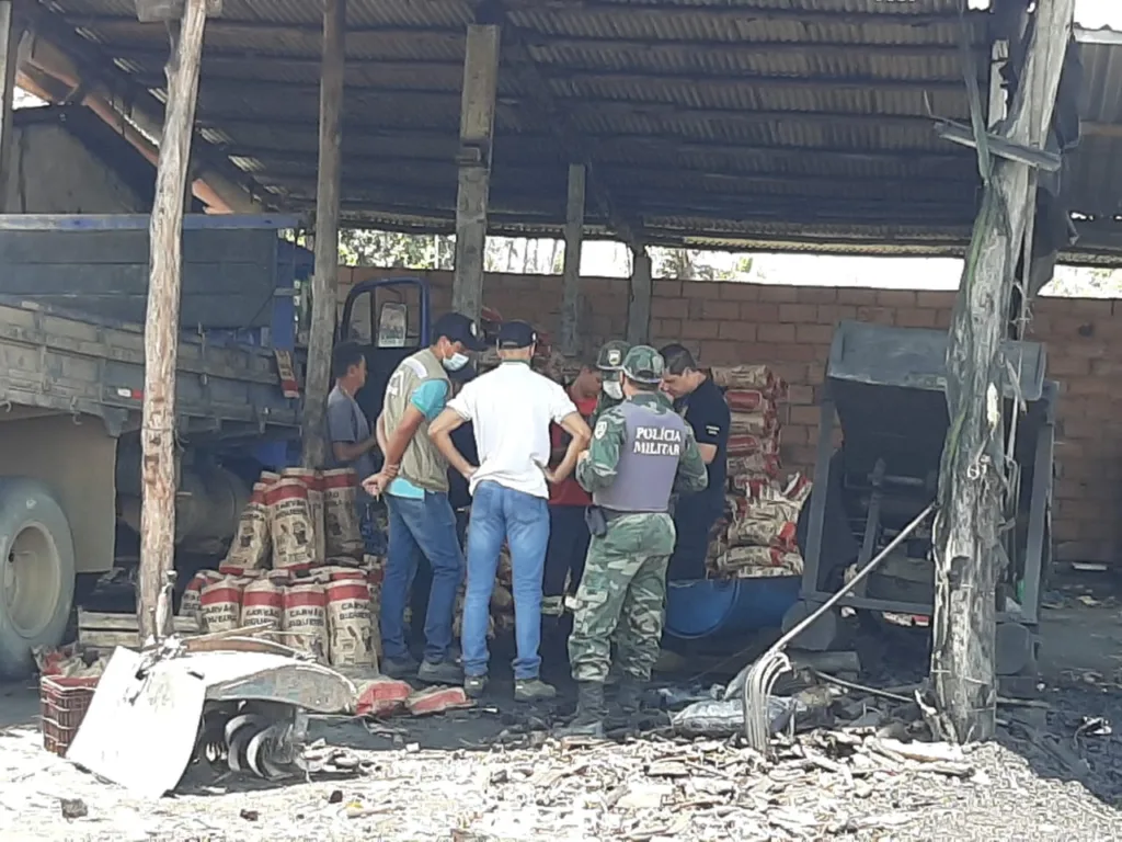 Carvão Clandestino