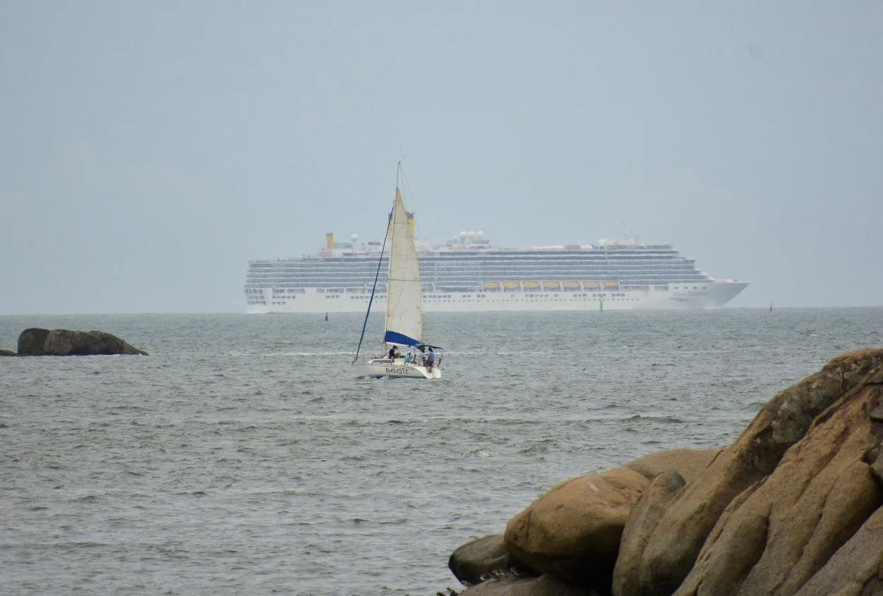 Cruzeiro de passagem pelo Espírito Santo